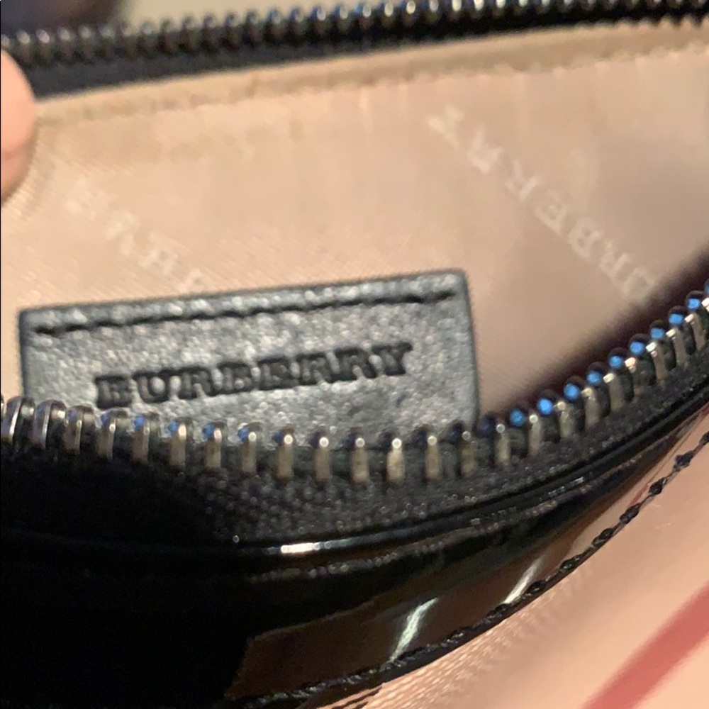 Authentic Burberry Nova Check bag - Picture 7 of 8